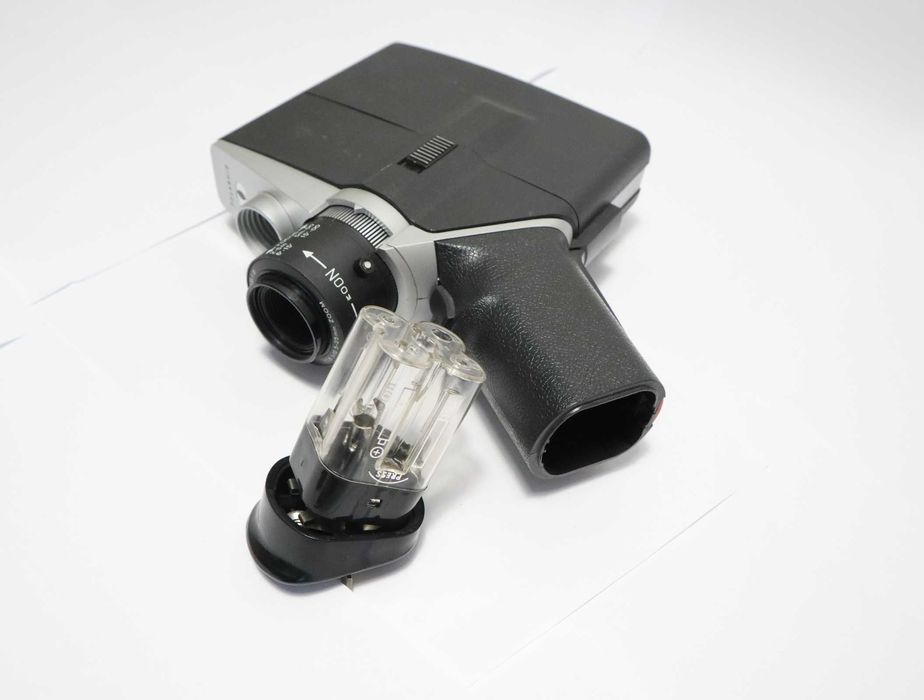 Kamera filmowa analogowa NORIS 6000S retro PRL NRD