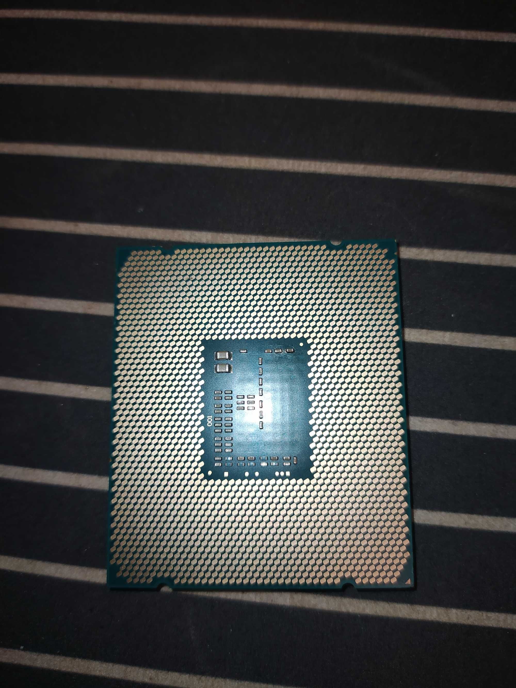 Процесор Intel Xeon E5-1620 v3 LGA2011-3 3.5 GHz