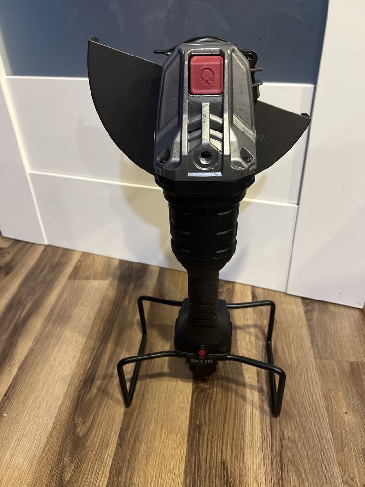 Akumulatorowa szlifierka katowa parkside performance pwsap 40 li A1