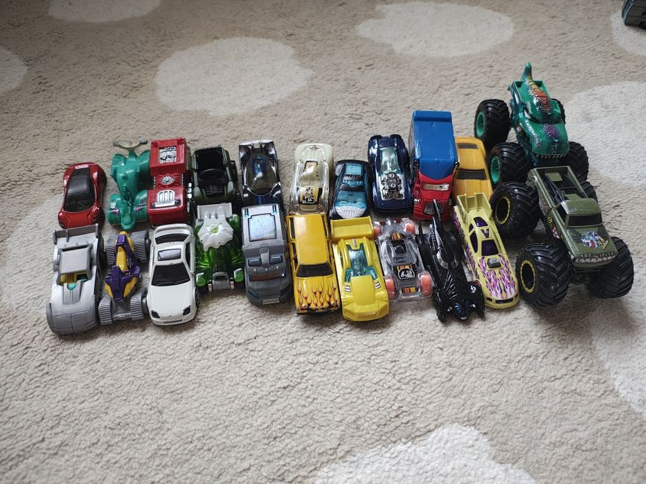 Zestaw hot wheels