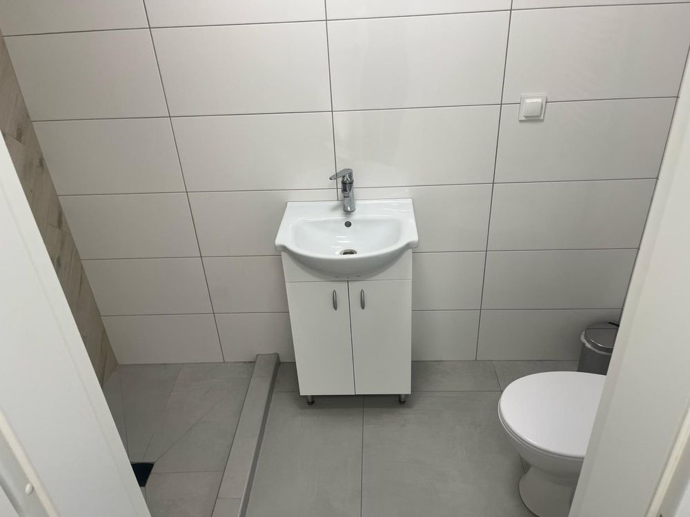 Lokal uslugowy biurowy w Centrum Sierakowic