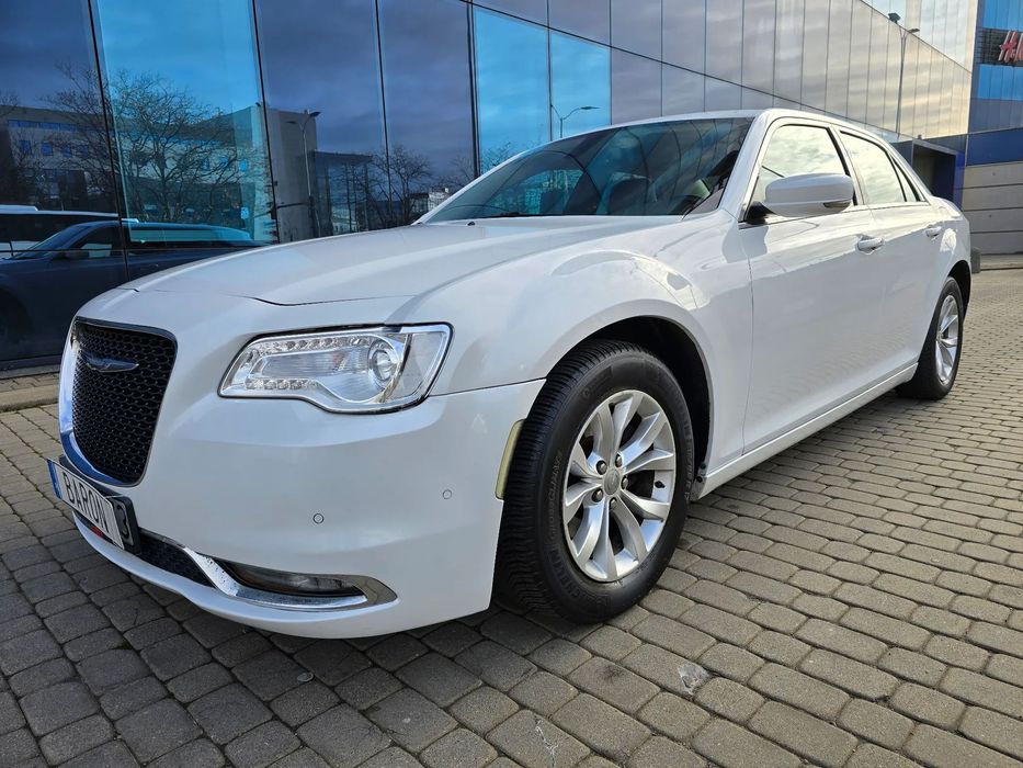 Chrysler 300C 300/300C 3.6 V6 296 KM, inst. gaz. mały przebieg zadbany bogata wersja