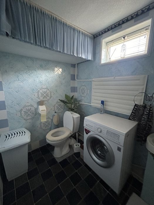 Продаж частини будинку в Центральній частині міста