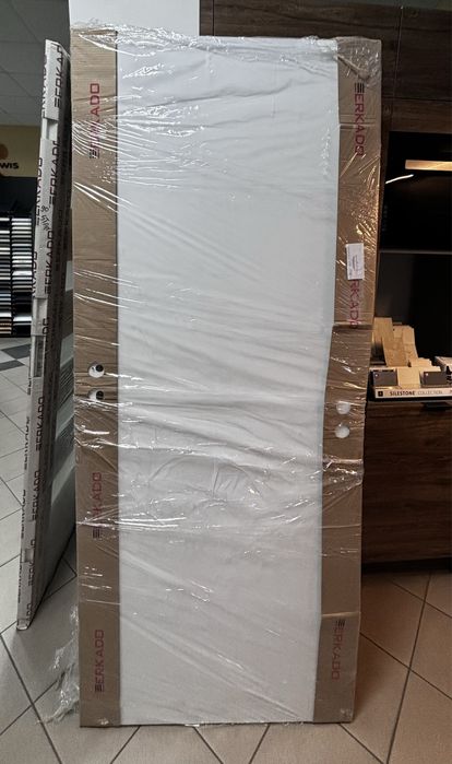 Skrzydła drzwiowe nowe i ekspozycyjne 80