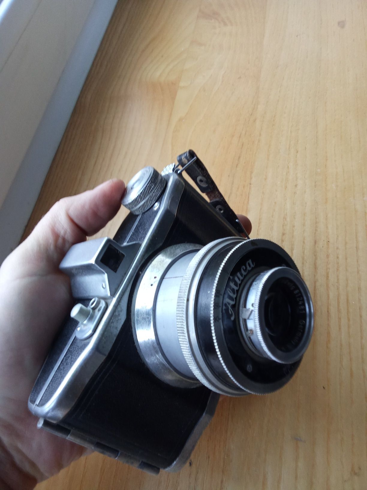 analogowy aparat fotograficzny Altuca 120mm
