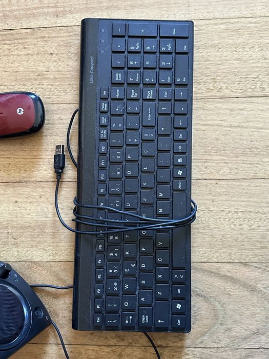 Kit de escritório / quarto Colunas + Teclado + Rato computador pc