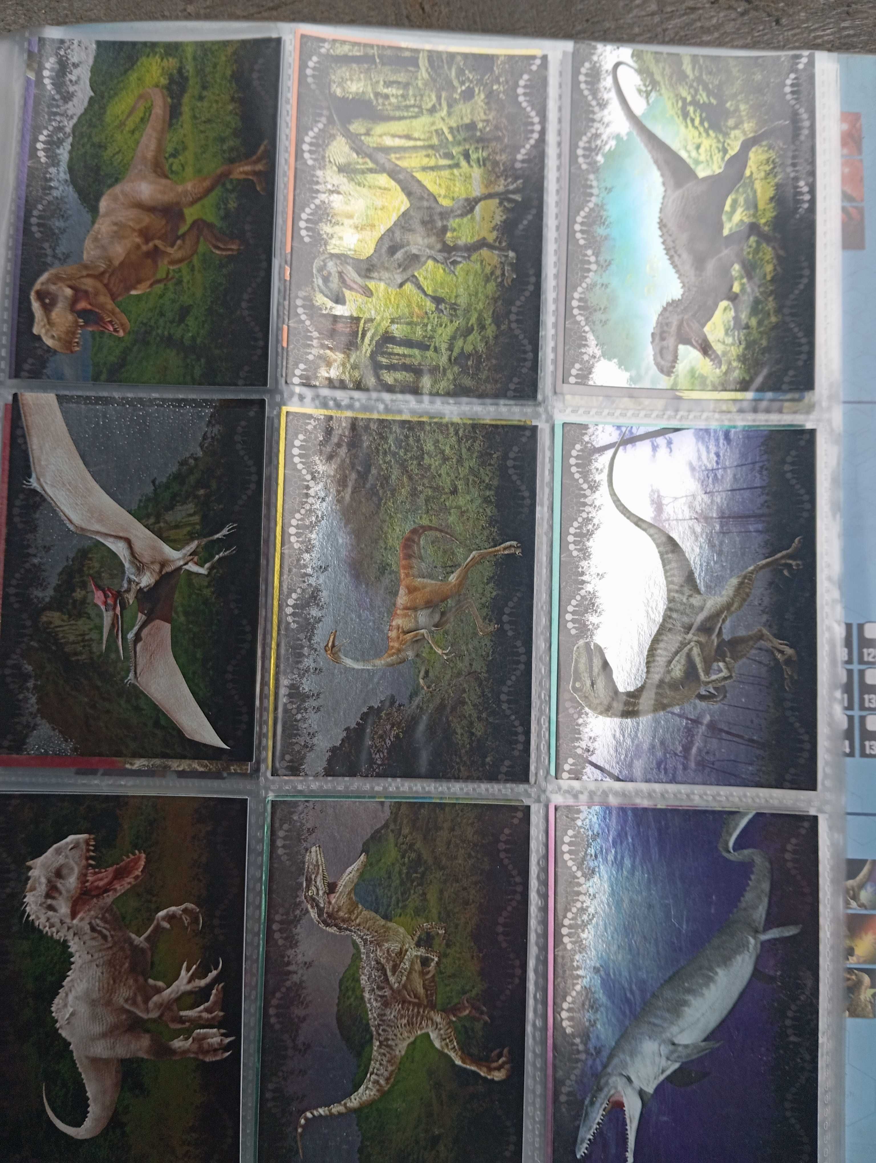 Jurassic World album limity karty