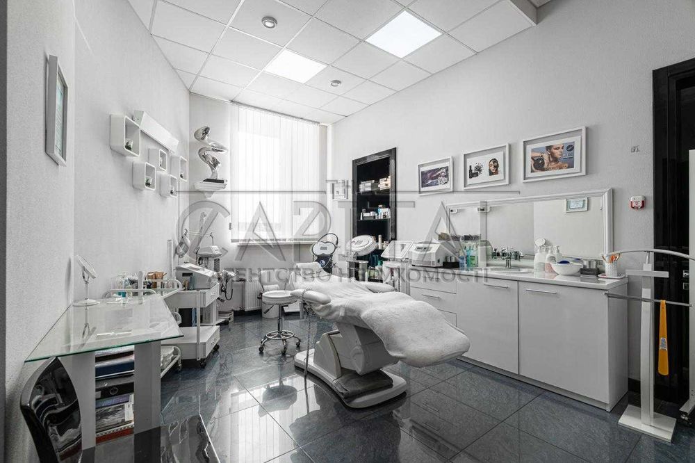 Продаж приміщення 428 м2 під клініку, Турівська 32, Подільський р-н