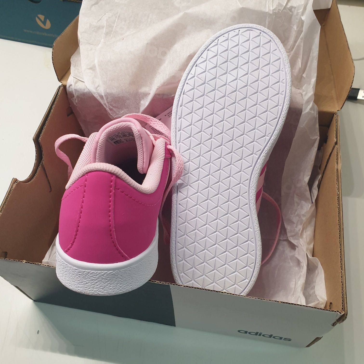 Adidas menina NOVOS