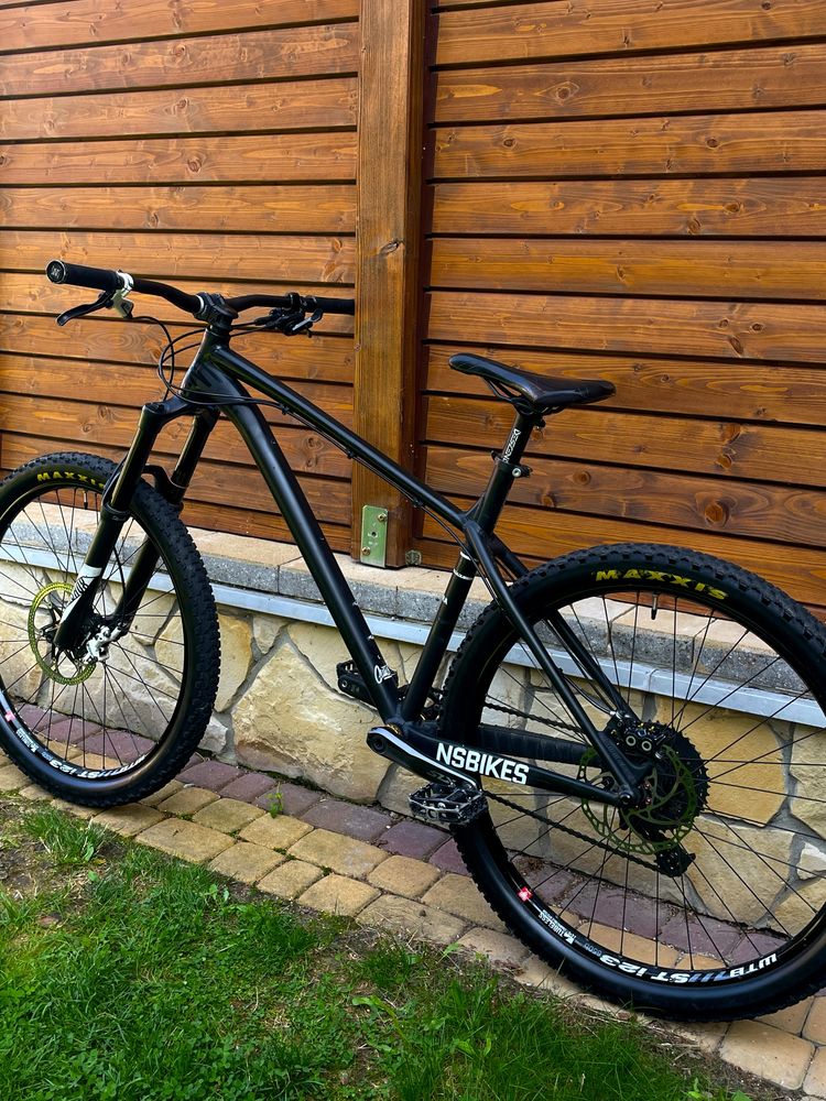 NS Eccentric Evo 27.5 L [ Primal Hornet Meta Roscoe Laufey enduro ht ]