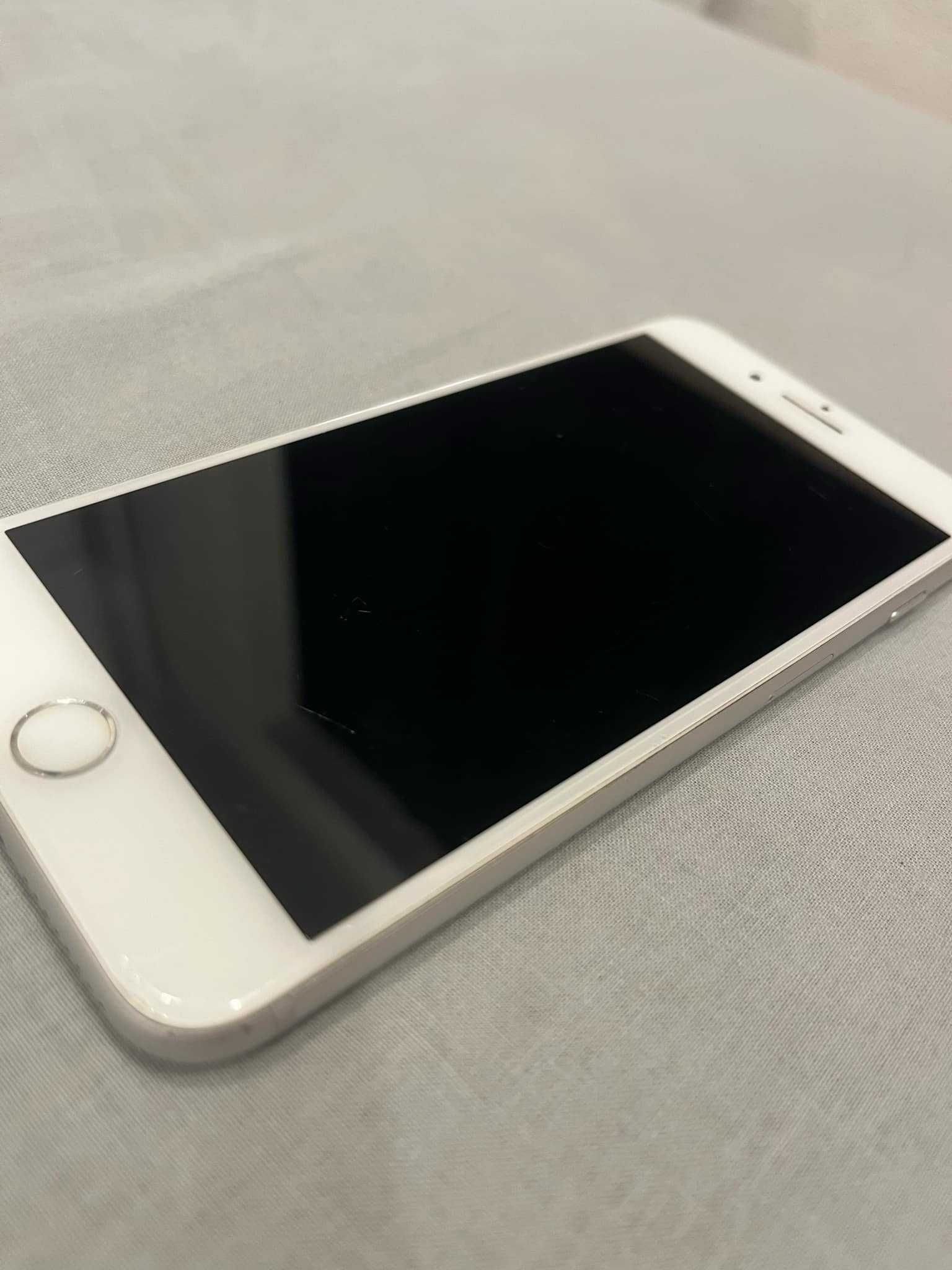 Iphone 8 plus Biały