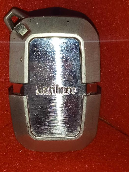 Isqueiro Marlboro