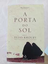 A Porta do Sol de Elias Khory