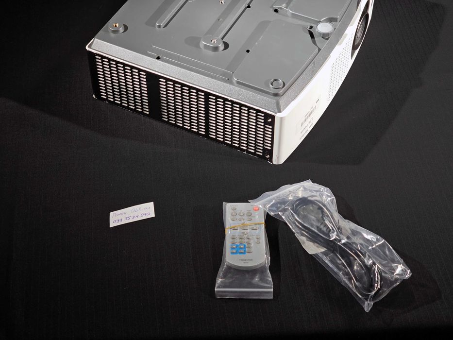 Лазерний проектор Panasonic PT-VMZ40 3LCD WUXGA 1920x1200, ANSI 4500lm