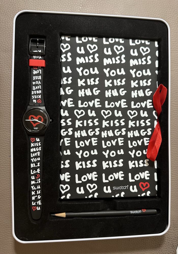 Relogio Swatch - Ref. GB246 - “Love Seconds” - 2010