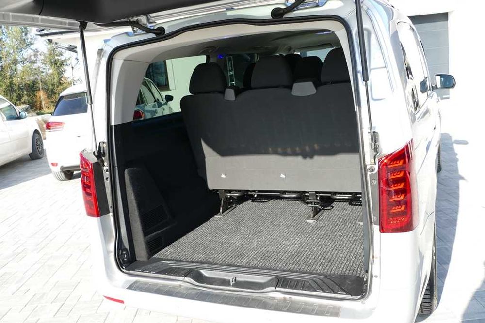 Wynajem BUS 9-Osobowy Mercedes V