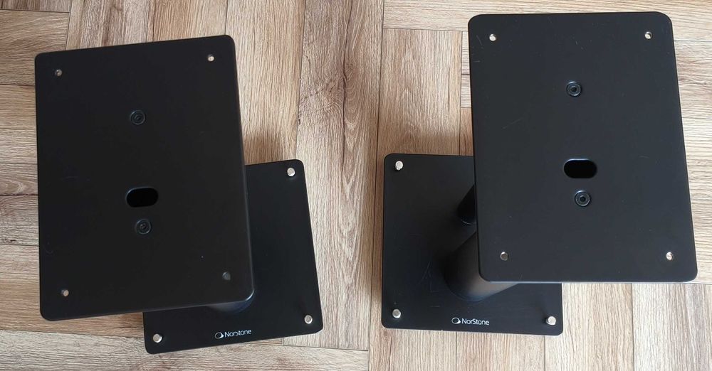 Standy pod kolumny głośnikowe Norstone Stylum 2 Stand Czarny kolor