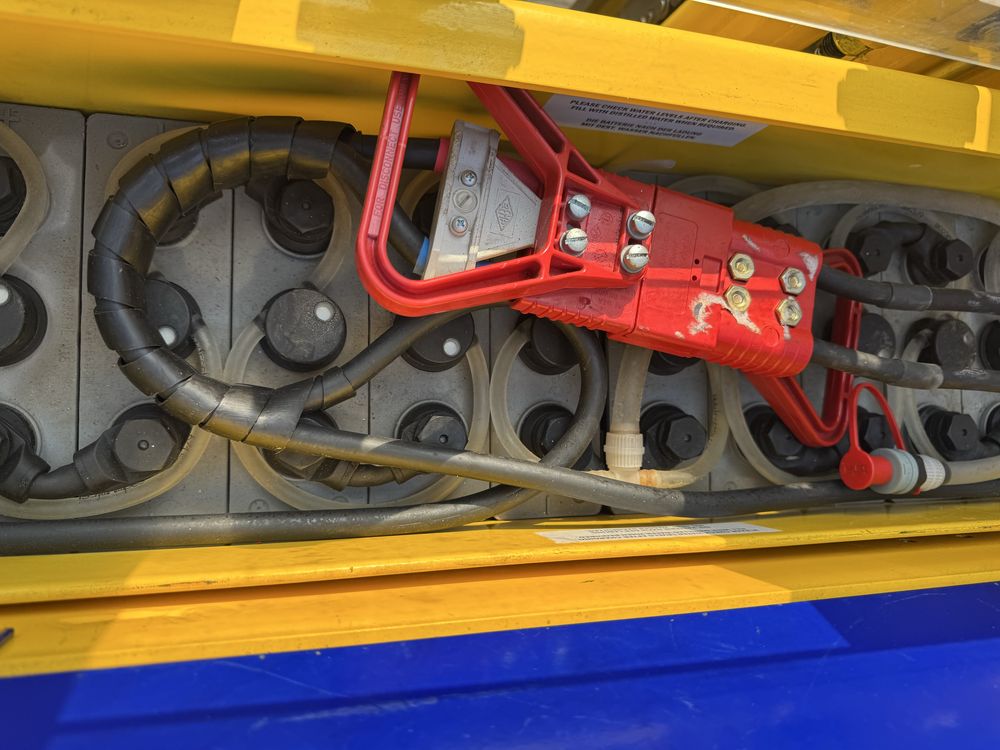 Paleciak elektryczny 1700 kg widły 150 cm Jak Nowy 2014 Stocklin