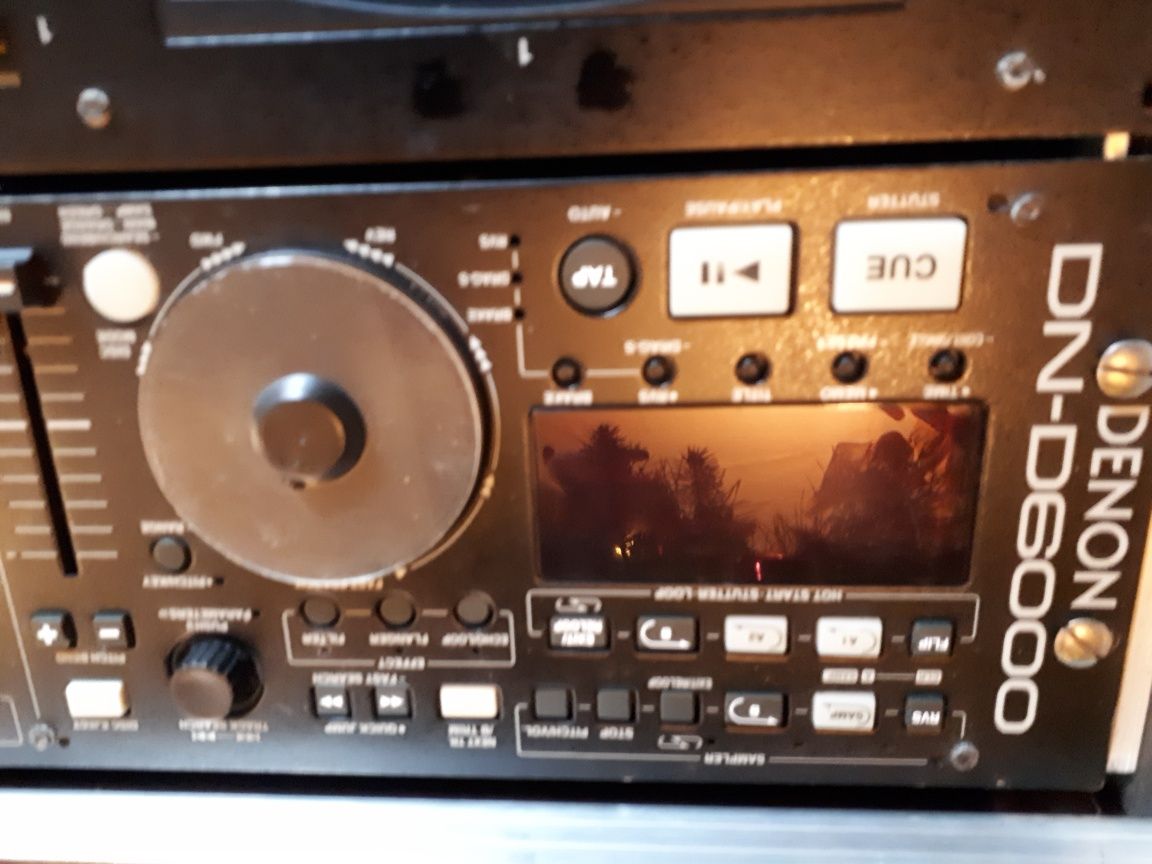 Dwupłytowy odtwarzacz CD Denon DN-D6000