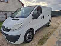 Opel Vivaro  Auto zadbane z niskim przebiegiem, 2x drzwi przesuwne