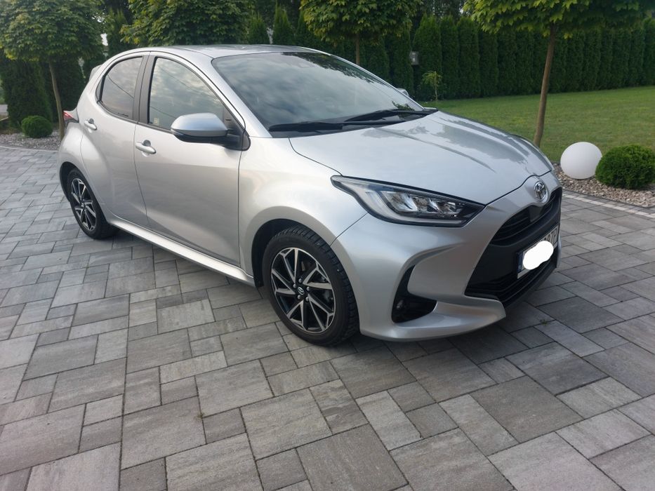 Toyota yaris IV 2023r 1.5 świeże, jeszcze na gwarancji fabrycznej full