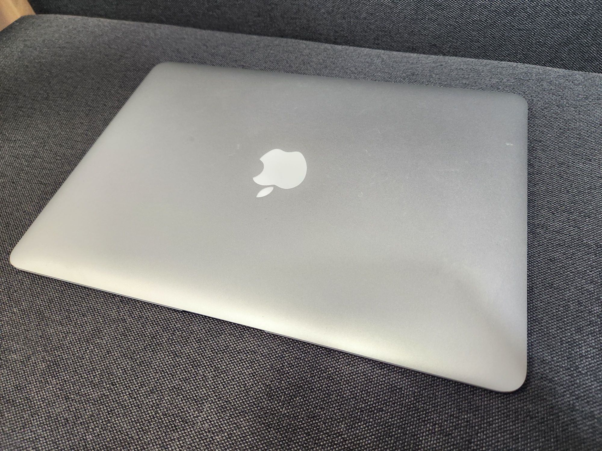 MacBook Air 13 2017 MQD32 Гарний стан