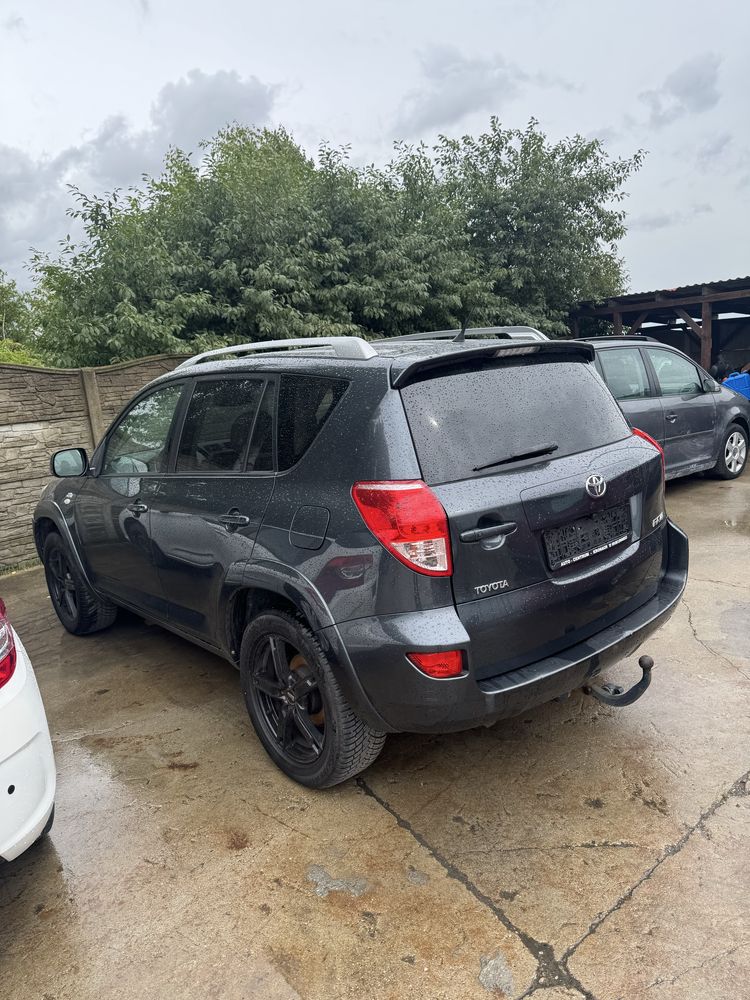 Toyota RAV4 bardzo ladny stan z Niemiec 2.2 diesel DECAT 4x4