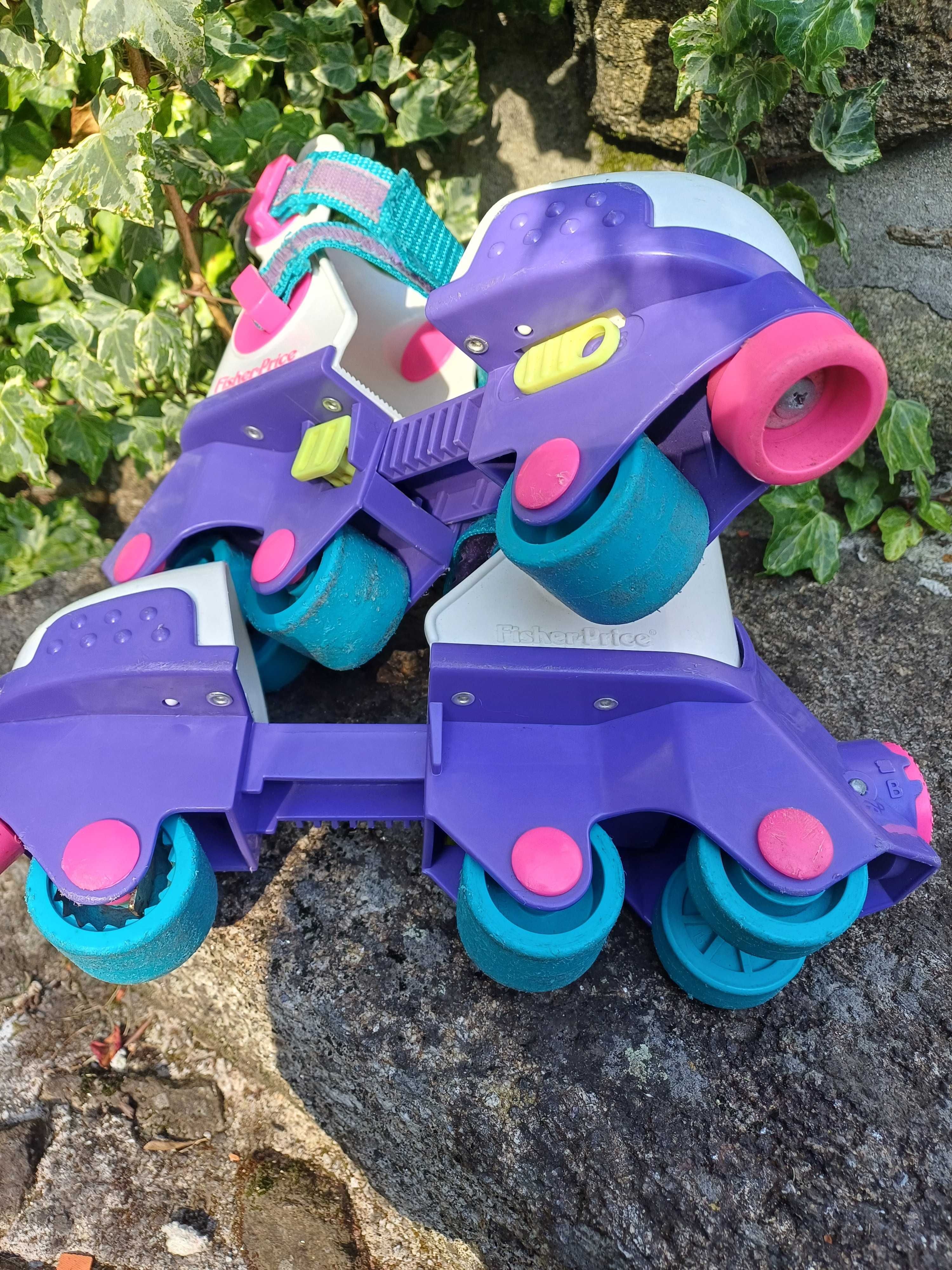 Patins de 4 rodas  Fisher Price