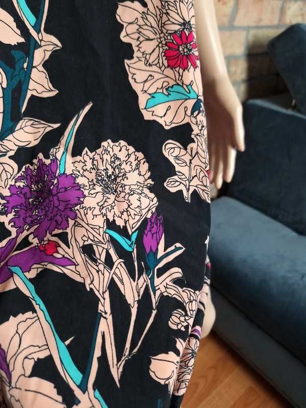Sukienka w kwiaty elegancka wyjściowa na każdą okazję letnia 44 16 XXL