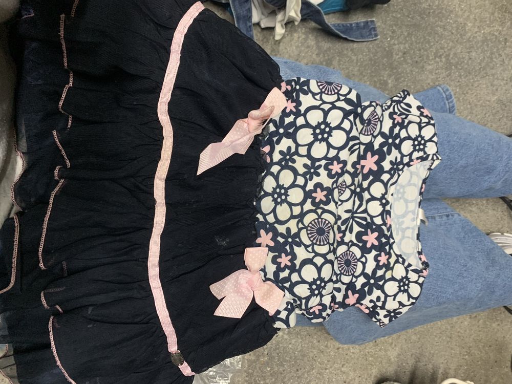 Vendo roupa de menina