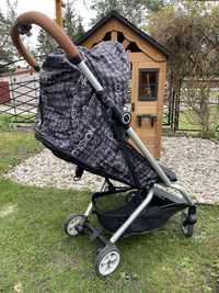 Cybex eezy s dark grey, lekka spacerowka do samolotu