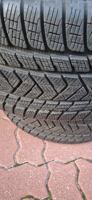 komplet zimowych opon Pirelli Scorpion-Mercedes ML