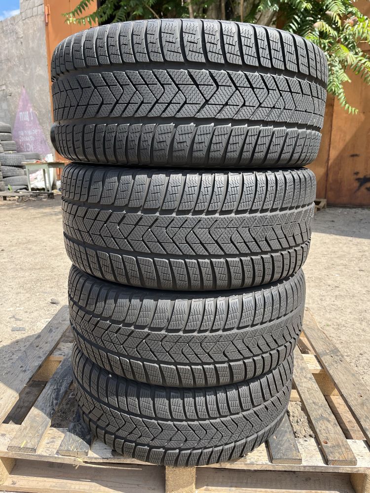 255/40 r18 225/45 r18 Pirelli Sottozero 3 Winter 23 год