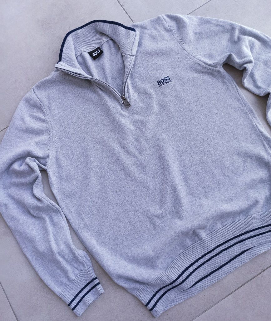Hugo Boss  oryginalna  szara bluza ze  stójką  rozmiar M