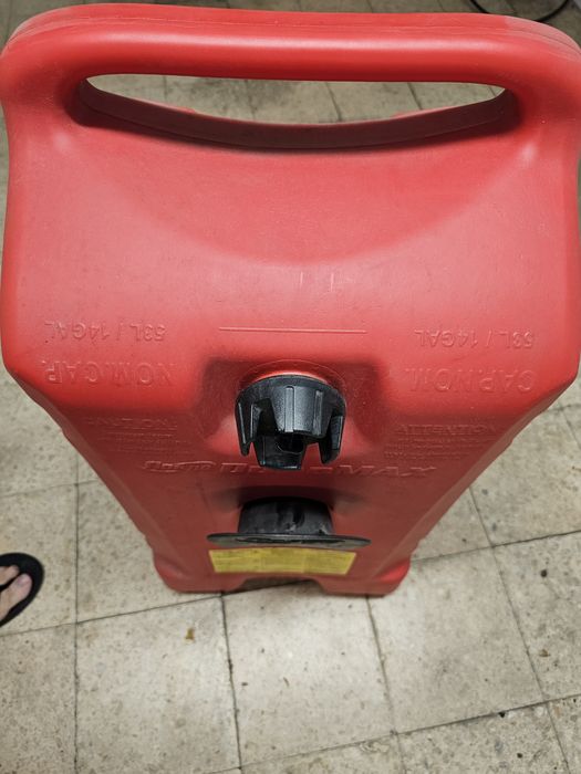 Deposito movel praticamente novo