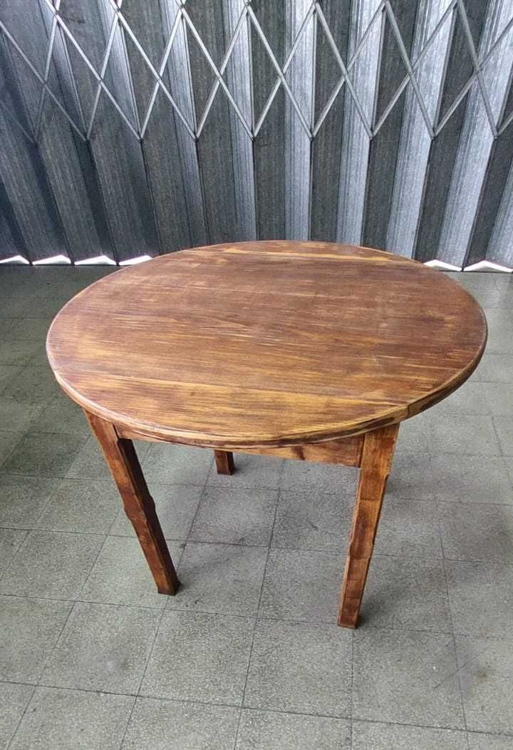 Mesa com 3 cadeiras (castanho maciço)