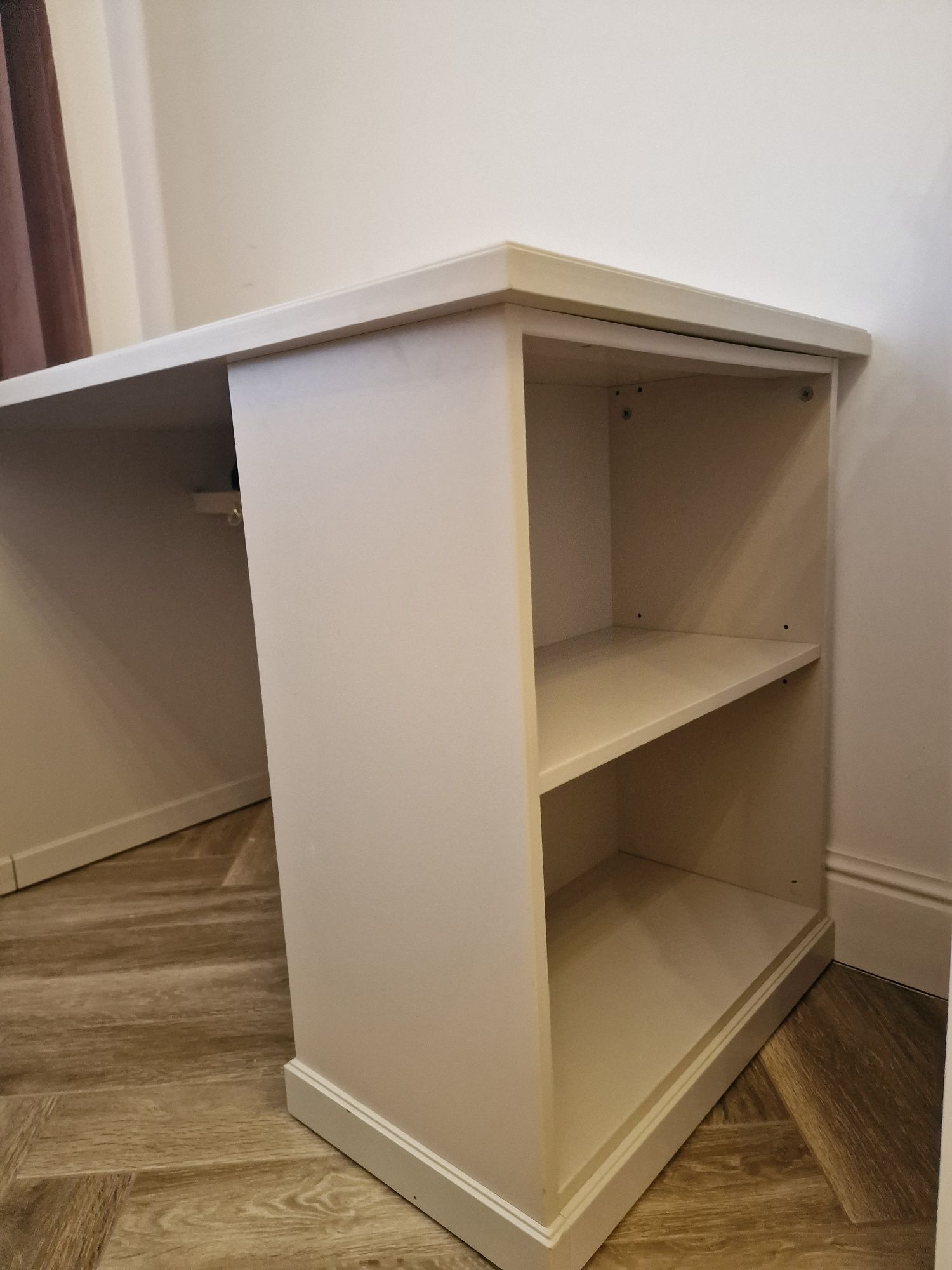 Piękne biurko IKEA w b.dobrym stanie - szare