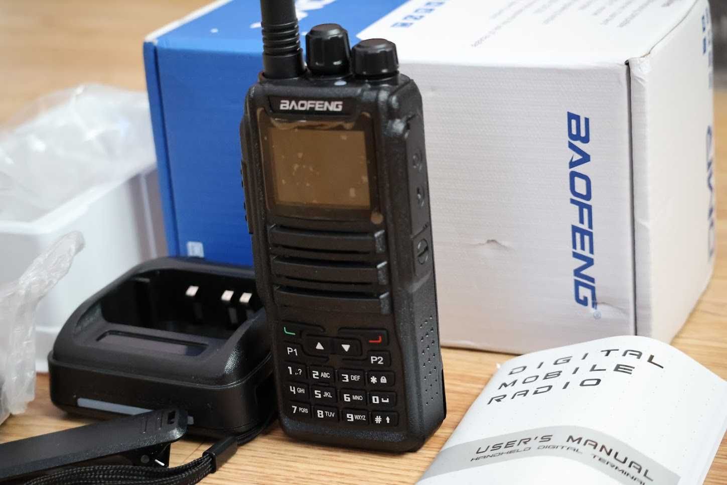 Radiotelefon DMR Baofeng DM-1701 + kabel progr.