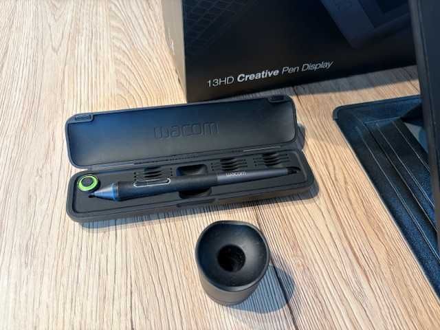 Tablet graficzny Wacom typ CINTIQ 13HD