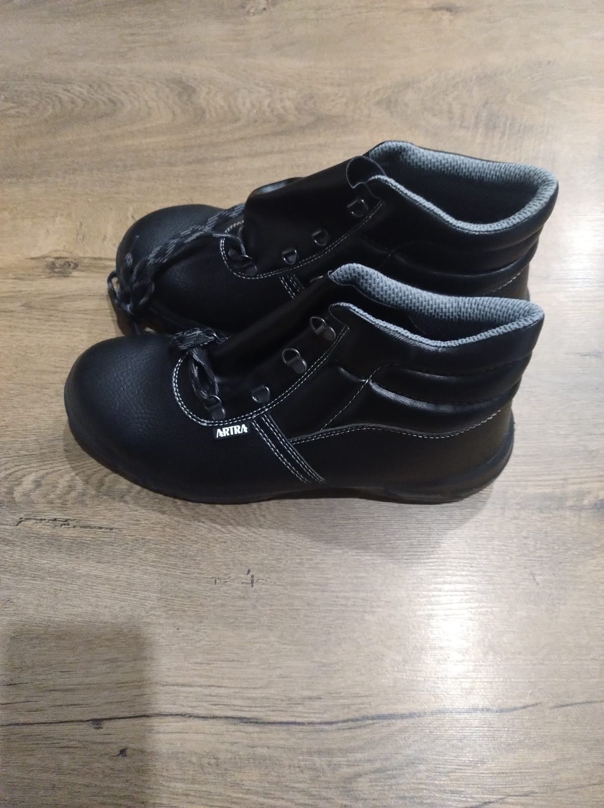 Nowe buty rozmiar 45