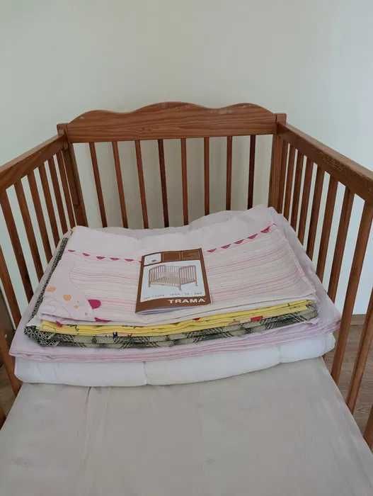 Набір: дитяче ліжко, матрац, ковдра, м'які бортики, постіль