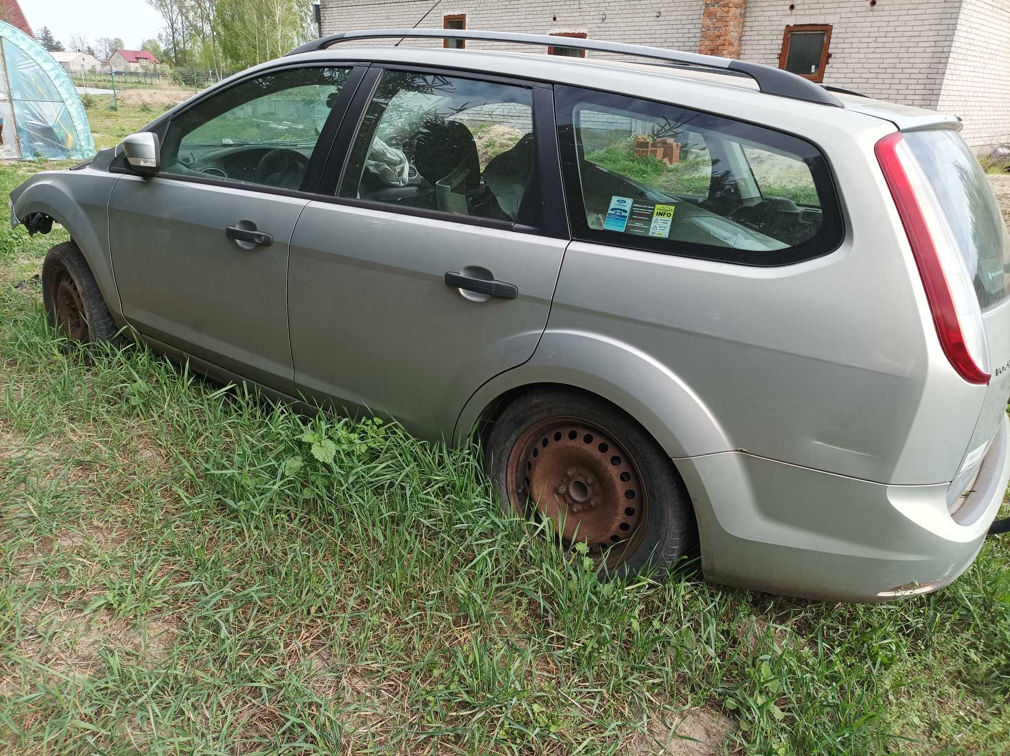 Sprzedam części do Forda Focusa