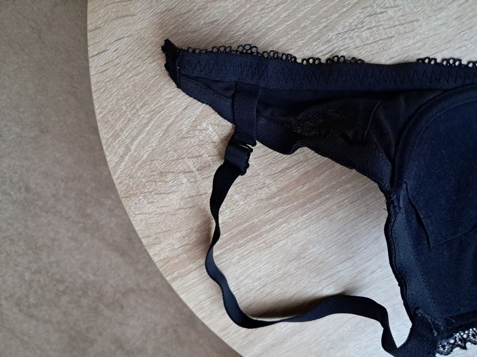 Biustonosz pushup firmy Esotiq rozm. 70F