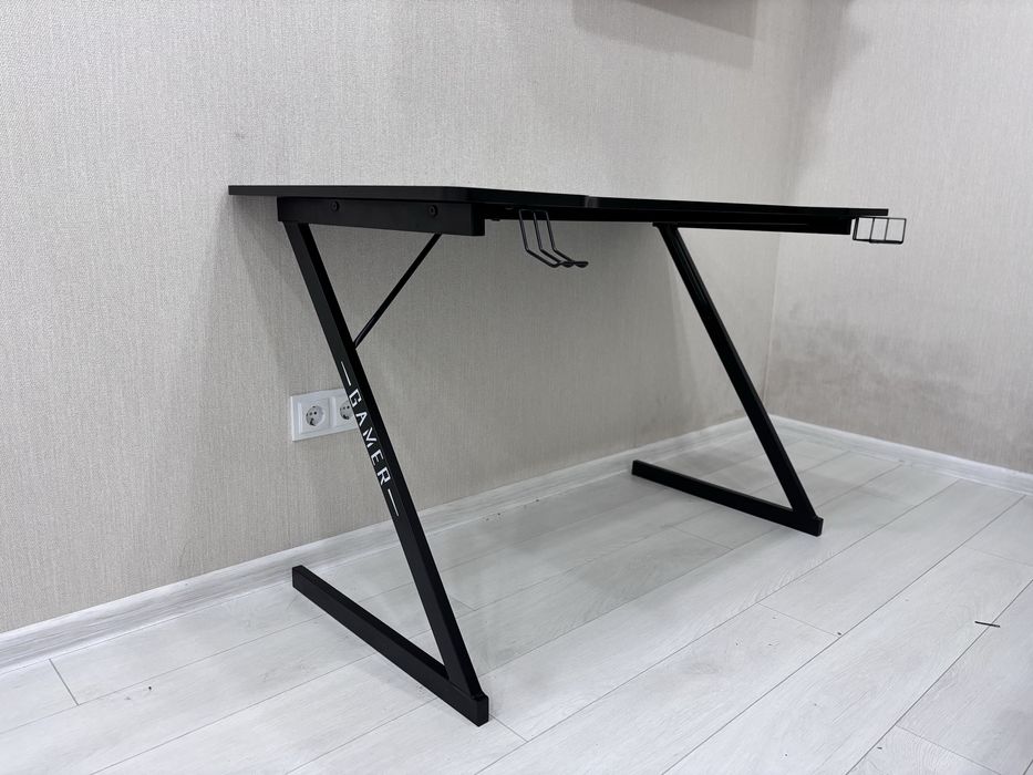 Ігровий стіл Бренду Gamer є торг