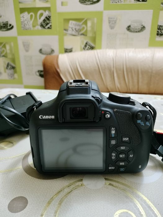 Цифровий фотоапарат EOS 12 D. Зеркальна камера. В ідеальному стані!