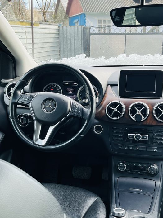 Mersedes benz electric drive 2014