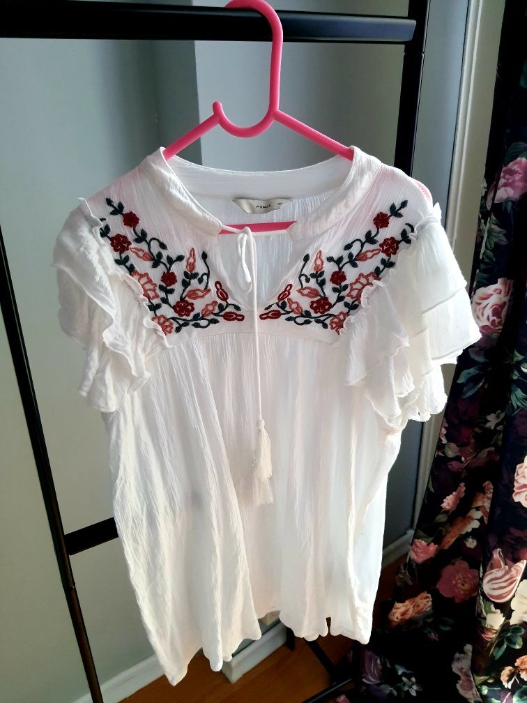 Bluzka koszula boho haftowana w kwiaty z falbankami Only rozmiar XS-34