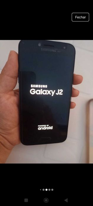 Telemóvel j2 em muito bom estado