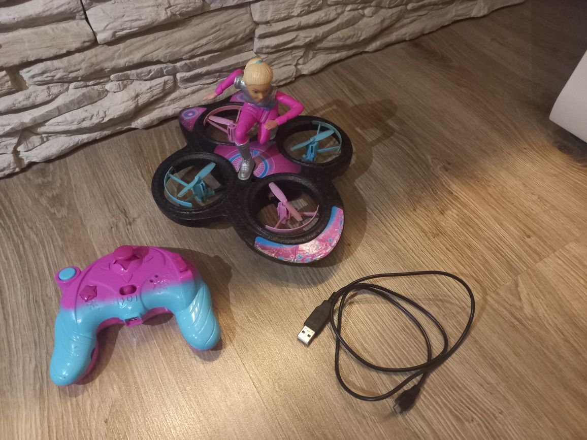 Mattel Gwiezdna Przygoda Sterowana latająca Barbie Dron