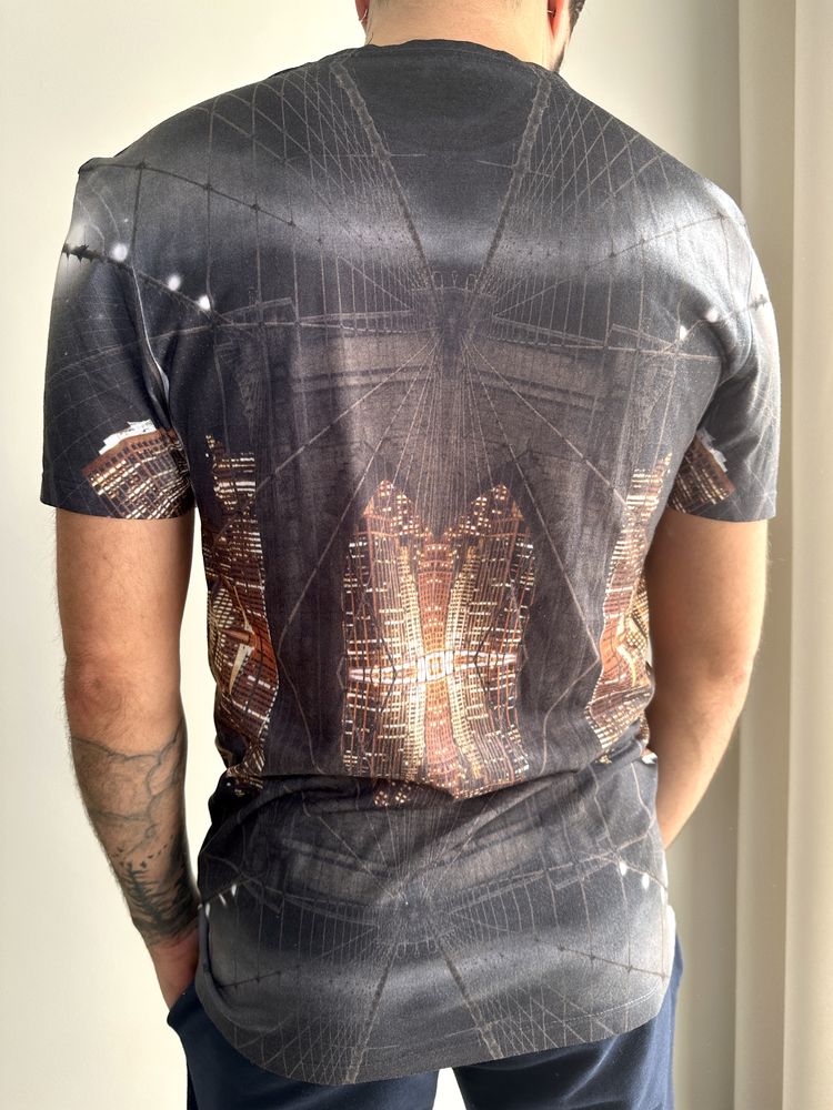 T-shirt homem - nova